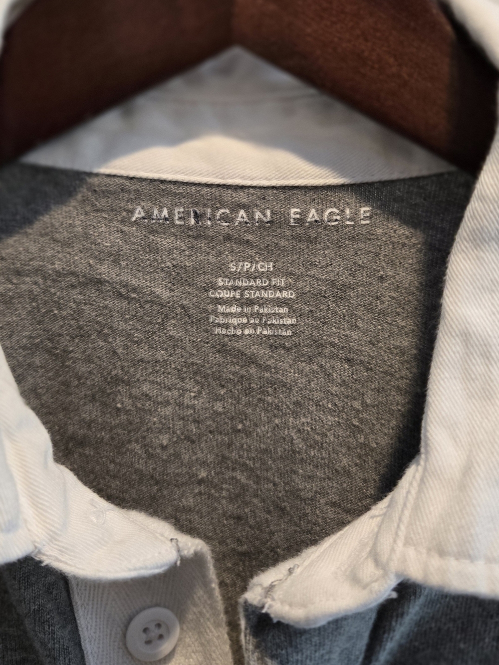 American Eagle Outfitters Men's Gray Polo Shirt with White Collar